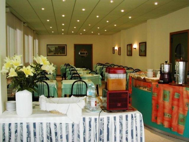 Albergo Dolomiti Lido di Jesolo Ngoại thất bức ảnh